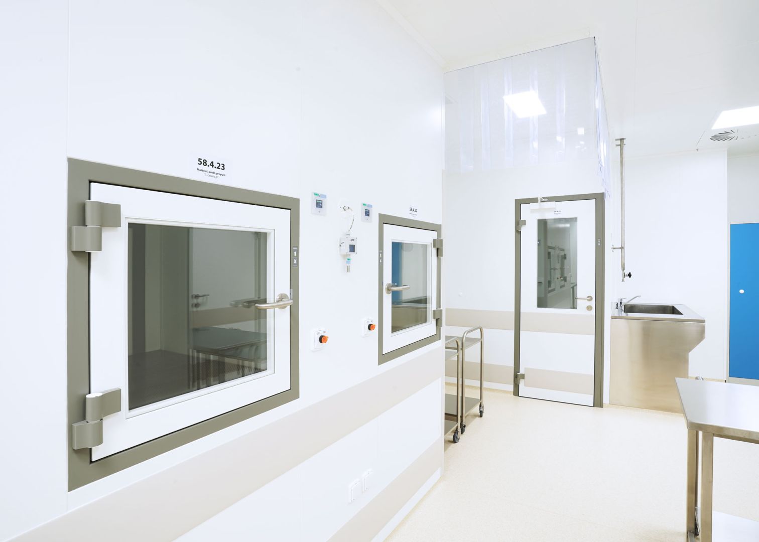 TIMOTEC - Integrated Solutions for Efficient Cleanroom Operation