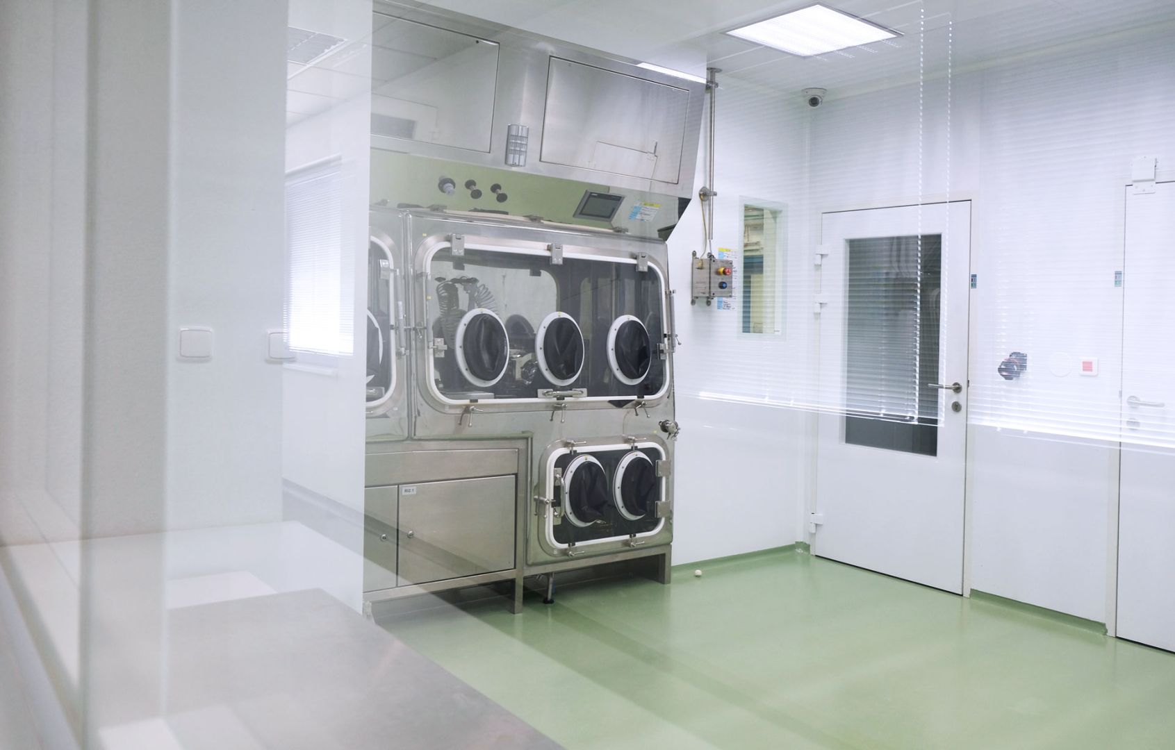 Cleanroom for an ISO 8 Drying Filter, Pilot Unit