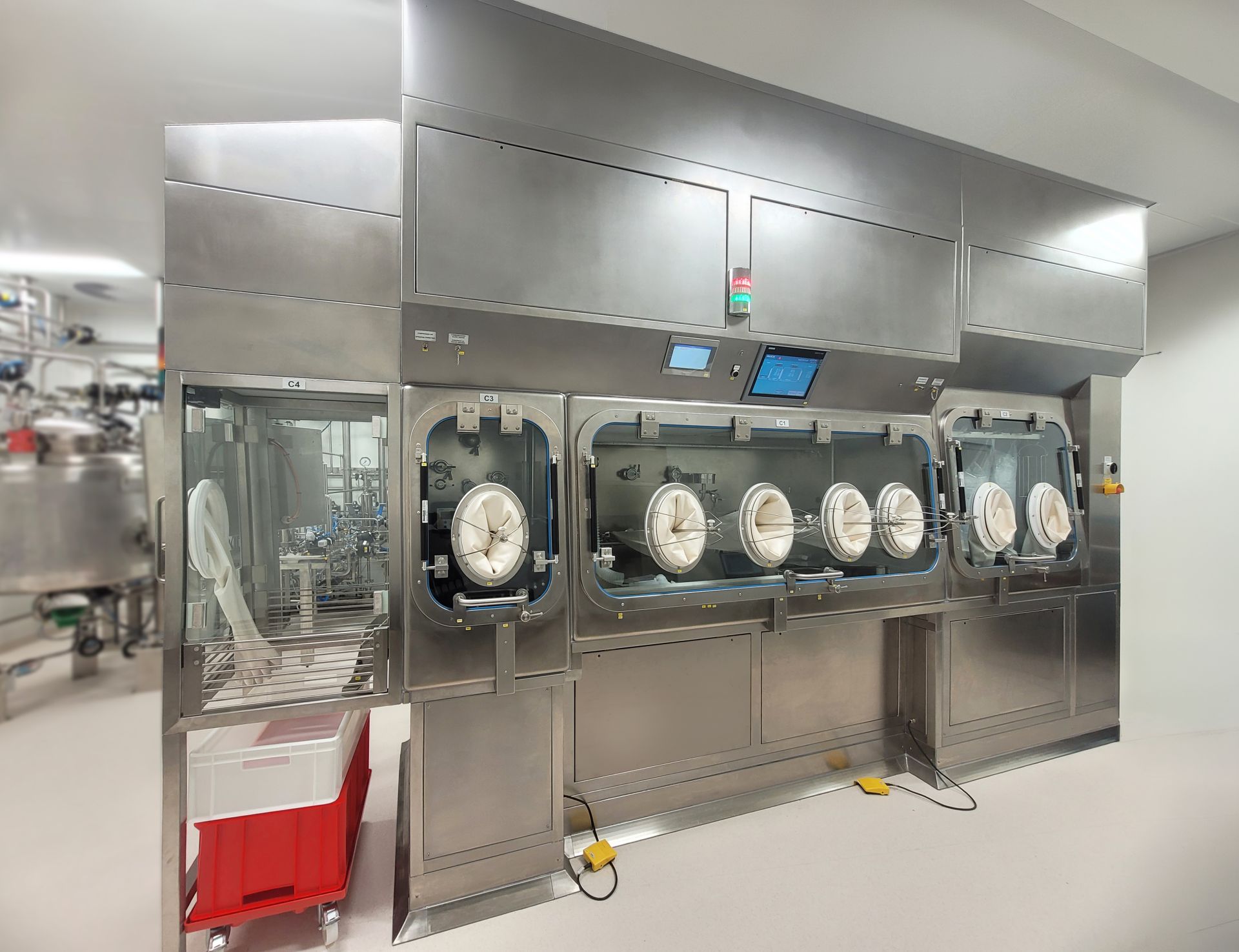 Aseptic Filling Isolator
