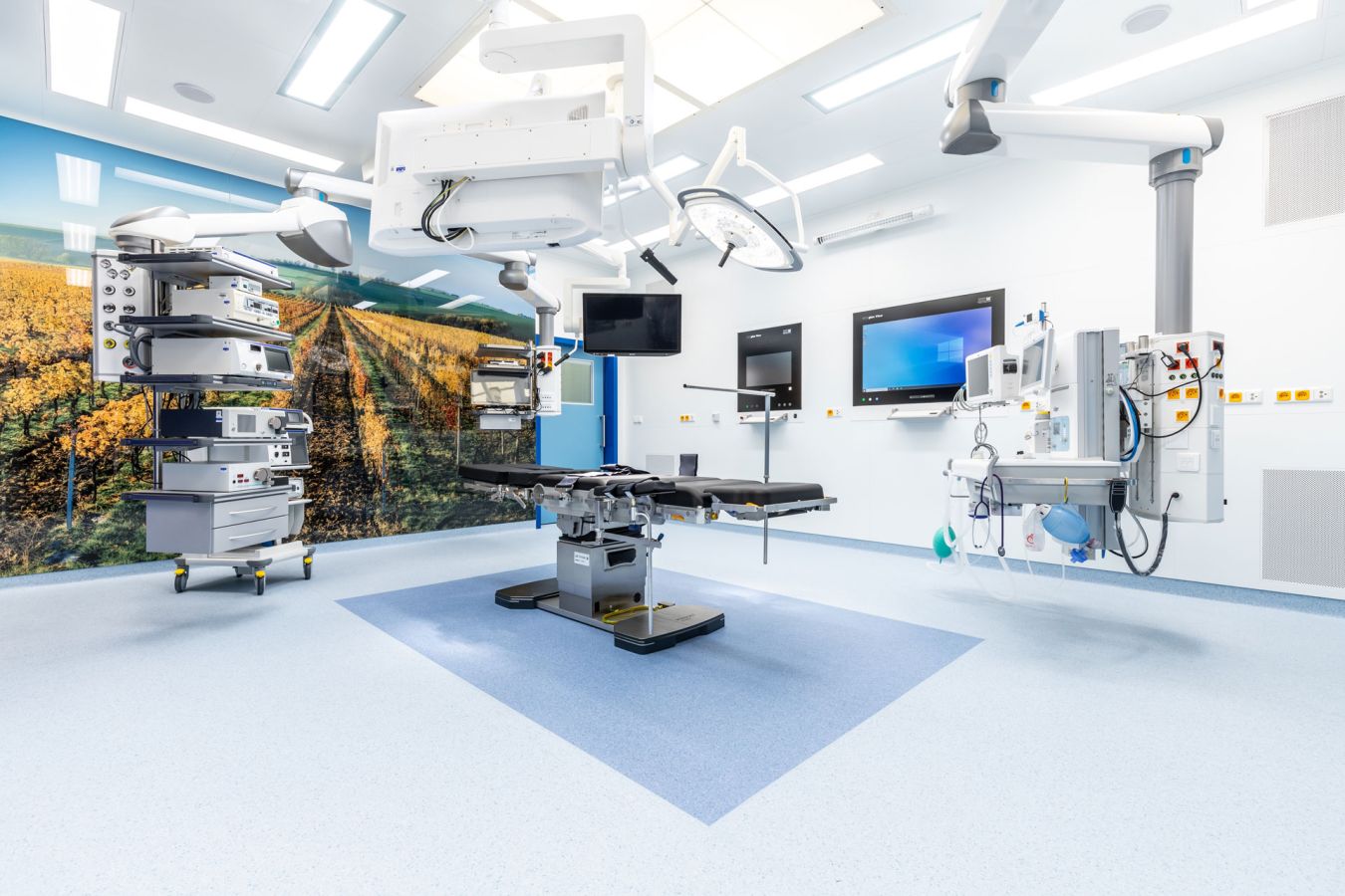 TIMOTEC s.r.o. - Phase IV of the REACT-EU 98 project – Multifunctional operating room system