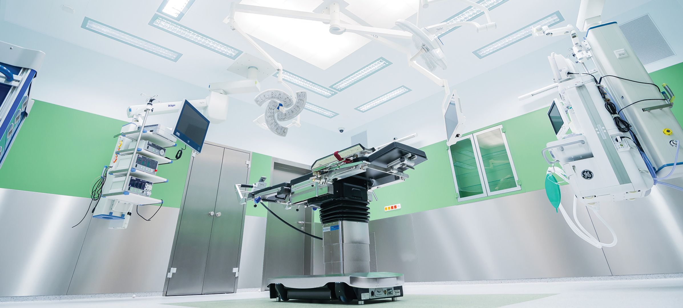 Cleanroom Solutions,<br>Automation & Isolator<br>Technology