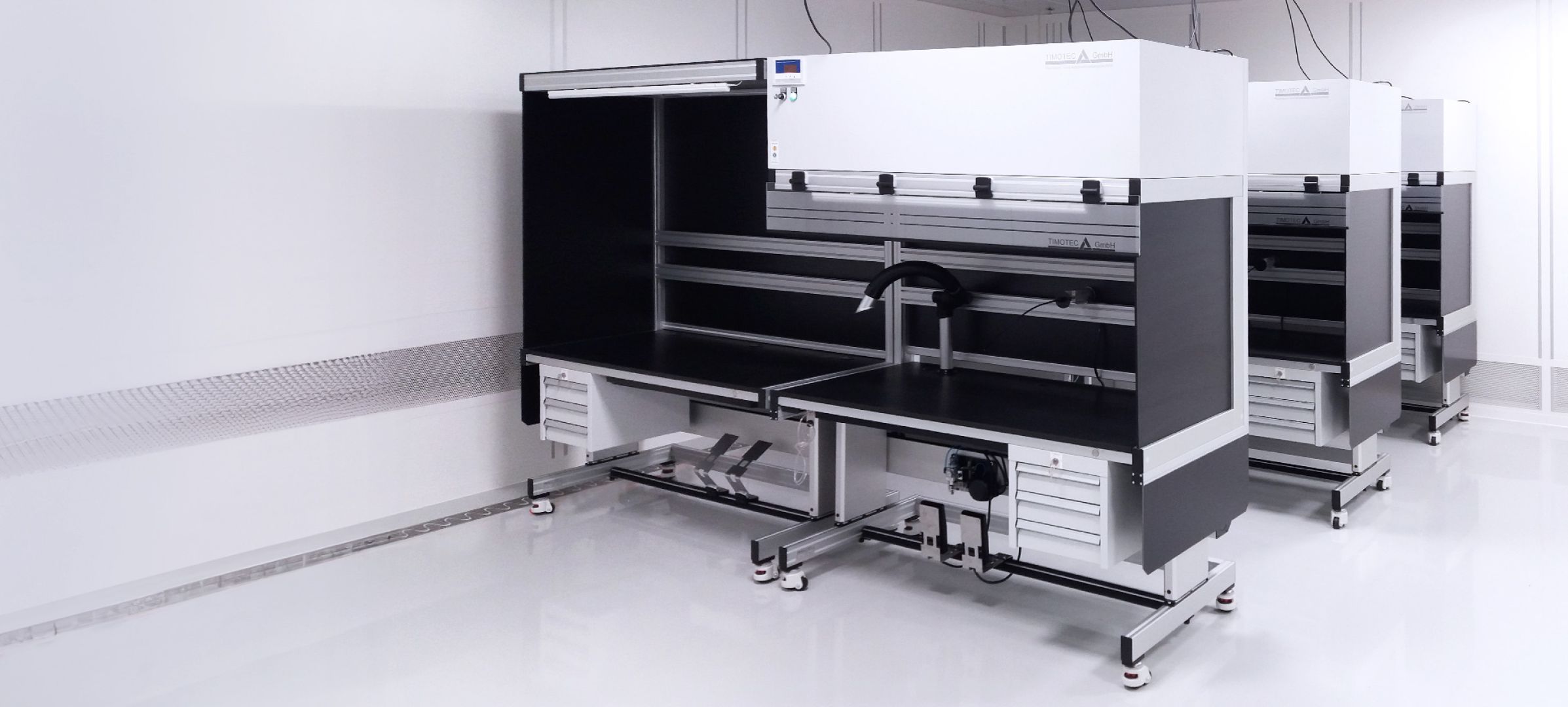 Cleanroom Solutions,<br>Automation & Isolator<br>Technology